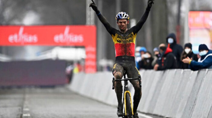 Wout Van Aert ganó en la Copa Mundo de ciclocrós. Foto: Twitter @ciclo21