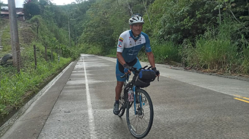 Mario Villegas recorre por 23 provincias de Ecuador, en 21 etapas. Espera finalizar el 19 de diciembre del 2021. Foto: cortesía Mario Villegas