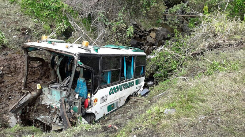 Las víctimas viajaban en la unidad que cayó a un precipicio en Antioquia, Colombia. Foto: Europa Press