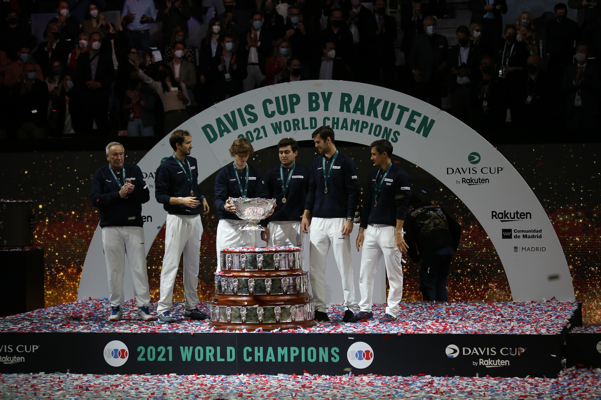 Rusia al momento de festejar su triunfo en la Copa Davis. Foto: Cortesía Dino García.
