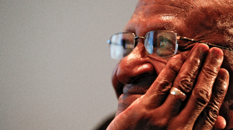 Desmond Tutu pertenece a la estirpe de aquellos religiosos como Martin Luther King Jr. y tantos otros que en Estados Unidos luchan por los derechos humanos. Foto: EFE