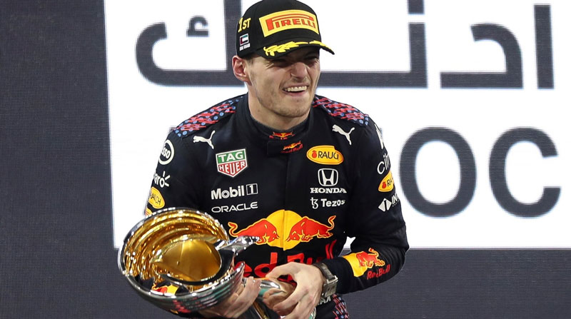 Verstappen se coronó campeón de la F1 este 12 de diciembre del 2021. Foto: EFE