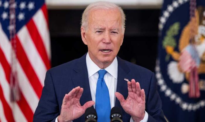 Joe Biden durante un discurso sobre la nueva variante de covid-19 este 21 de diciembre del 2021. Foto: EFE