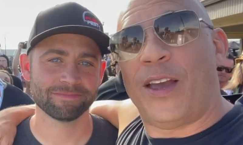 Vin Diesel visitó a Cody Walker en el FuelFest, su festival anual de música y autos, en Phoenix, Arizona. Foto: captura