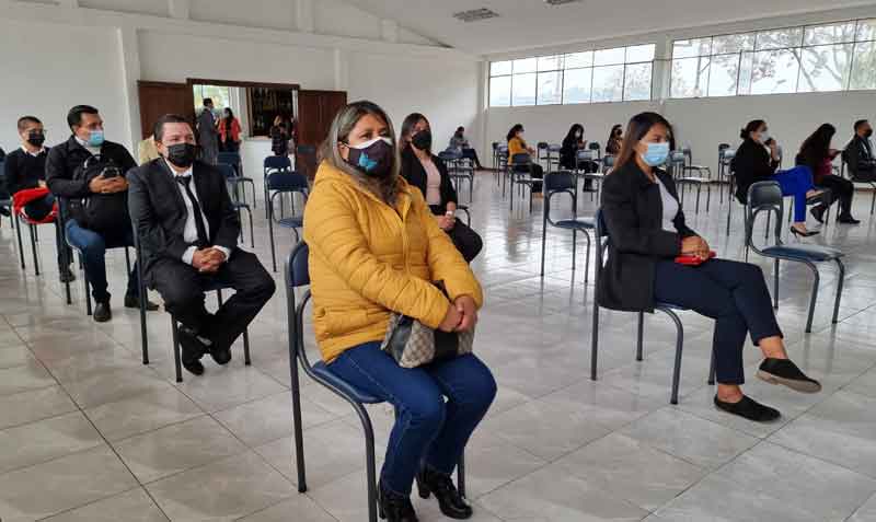 Déficit de 6 000 docentes en Ecuador