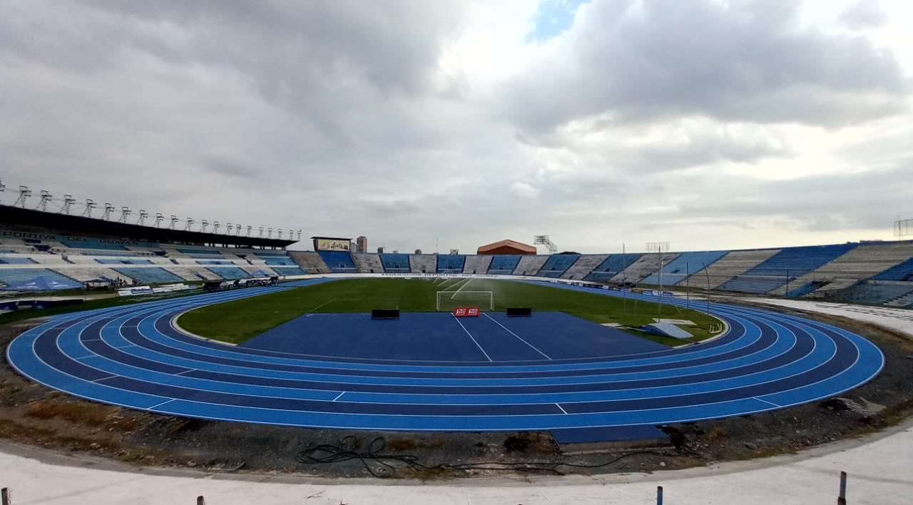 Pista atlética del estadio Alberto Spencer, propiedad de Fedeguayas; este será uno de los escenarios que acogerá parte de los Juegos Bolivarianos 2025. FOTO: Radio Huancavilca