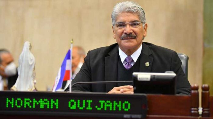 Norman Quijano es señalado de negociar votos con las pandillas cuando fue candidato presidencial en 2014. Foto: Tomada de la cuenta Twitter Norman Quijano