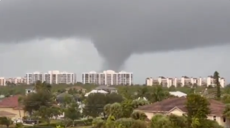 Los condados del sureste de Florida, incluido el de Miami-Dade, también recibieron alertas de posibles tornados a lo largo de la jornada. Foto: captura de pantalla