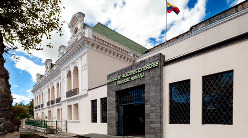 Exteriores de la sede de la Cancillería en Quito. Foto: cancilleria.gob.ec