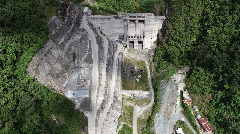 Después de 13 años en obras, la central Sarapullo (de la hidroeléctrica Toachi Pilatón) se inaugurará a fin de mes. Foto: Archivo / El Comercio