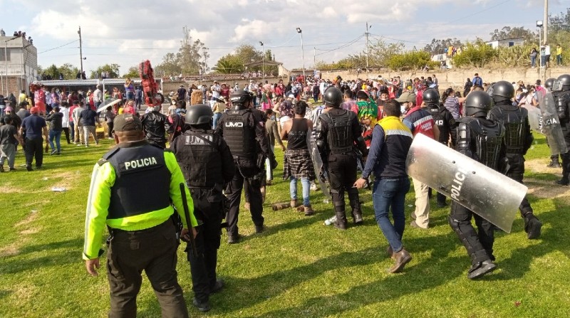 Fiestas clandestinas de Píllaro fueron suspendidas en un operativo desplegado por la Policía Nacional. Foto: Cortesía Municipio de Píllaro.