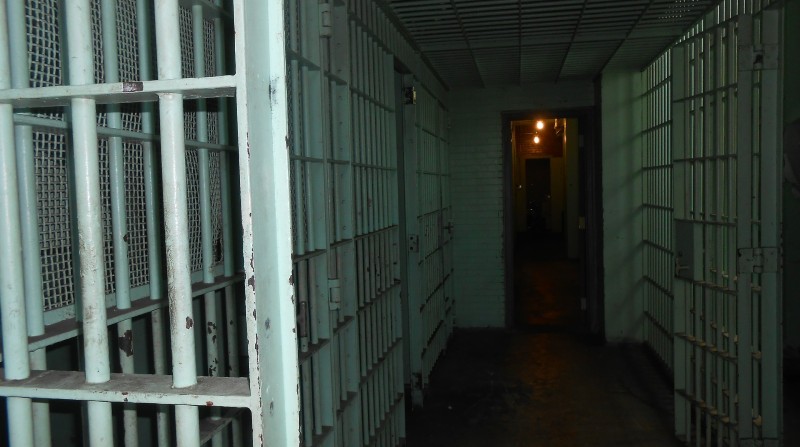 Fotografía referencial de una cárcel. Foto: Pixabay