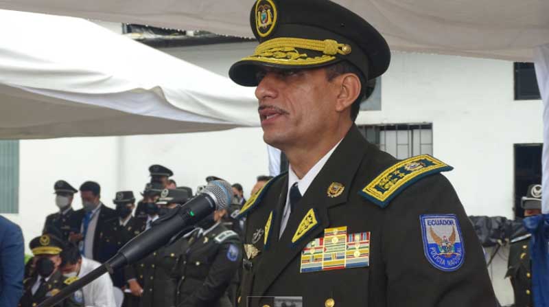 El general Víctor Hugo Zarate Pérez asumió este martes 1 de febrero como nuevo comandante de la Zona 8 de la Policía, luego de una ceremonia de cambio de mando en el Cuartel Modelo de Guayaquil. Foto: Cortesía / Policía Nacional