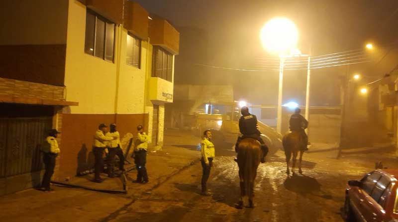 Policías realizan patrullajes antidelincuenciales en el sector de La Gasca, en el norte de Quito. Foto. Cortesía