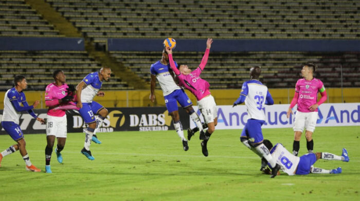 En el inicio del torneo 2022 el IDV superó 1-0 al Cumbayá. Foto: Agencia Press South, tomada de la cuenta Twitter @IDV_EC