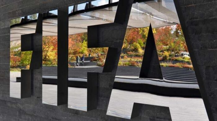 El Bureau del Consejo de la FIFA adoptó “las primeras medidas con respecto a la guerra en Ucrania”. Foto: Titter de FIFA Media