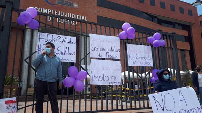 Familiares y amigos de 'Valentina' realizaron plantones durante el proceso de juicio en contra de Juan A. Foto: EL COMERCIO