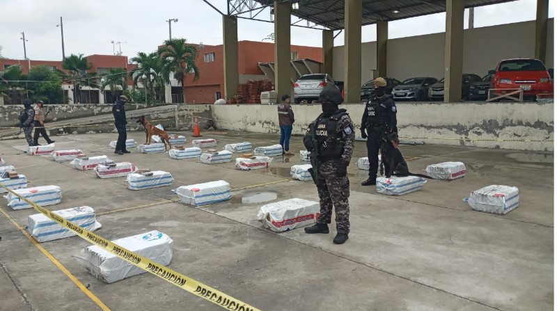 Una de las líneas de investigación vincula las muertes violentas en Durán con la incautación de casi 7 toneladas de droga en las terminales portuarias de Guayaquil. Foto: Alexander García / EL COMERCIO