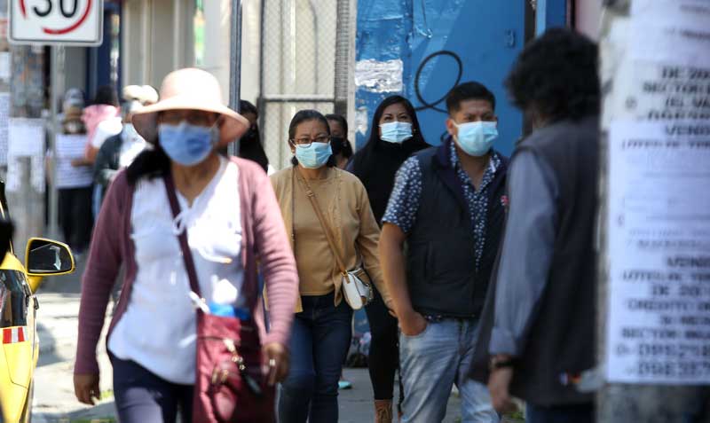 Desde el inicio de la pandemia, en Ecuador se han contabilizado 820 541 casos de covid-19 y 35 172 muertes, entre confirmadas y probables. Foto: Diego Pallero / EL COMERCIO