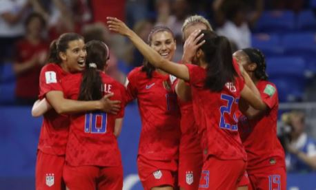 Jugadoras de la selección estadounidense de fútbol celebran un gol en el Mundial ed Francia 2019. Foto: Archivo Europa Press