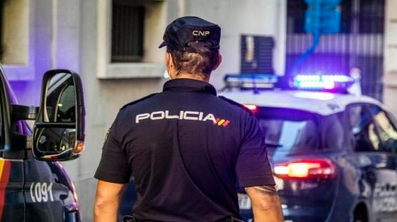 Imagen referencial. Policía de España detuvo a dos sospechosos por muertes violentas. Foto: Captura