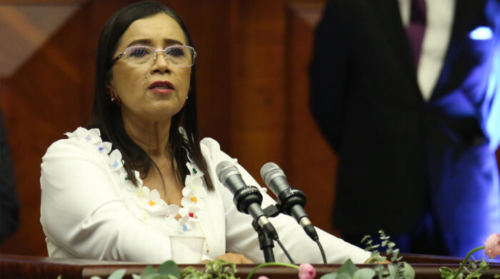 La presidenta de la Asamblea, Guadalupe Llori denunció “pretensiones desestabilizadoras” de algunos de sus colegas de bancada. Foto: Archivo EL COMERCIO