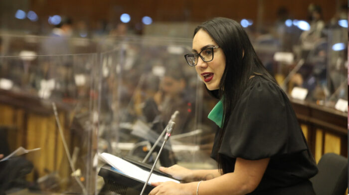 La aprobación de la Ley del aborto por violación no satisfizo ni a la ponente del proyecto, Johanna Moreira (en la foto), ni a los asambleístas que impulsaban una contrapropuesta. Foto: Flickr / Asamblea Nacional del Ecuador