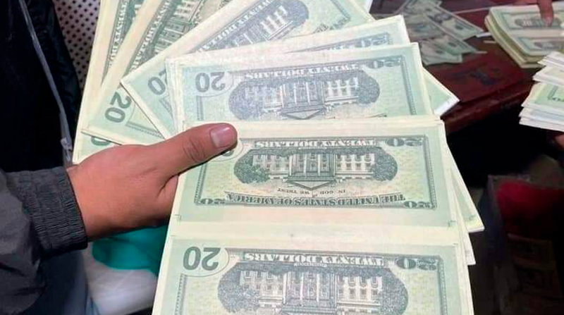 Imagen referencial: La Policía se incautó de 800 000 dólares falsos en Chimborazo. Foto: Cortesía