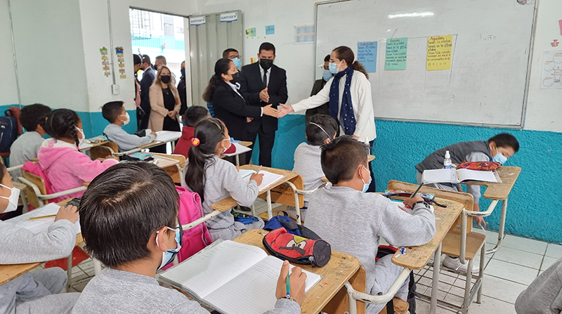En la Unidad Educativa Paccha la mayoría de los 784 estudiantes se incorporó a las clases presenciales. Foto: Lineida Castillo / EL COMERCIO