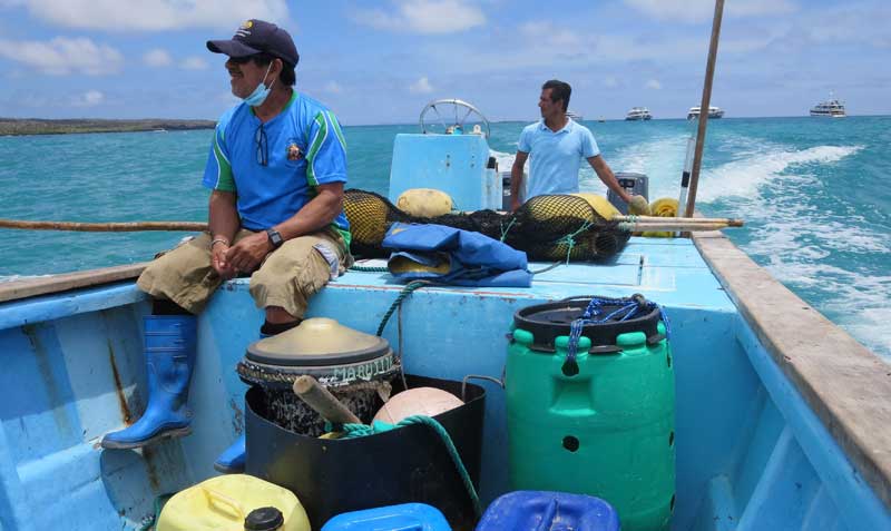 Cerca de 300 pesca­dores artesanales están activos en Galápagos y desde marzo se dedicarán a la limpieza oceánica. Foto: Elena Paucar / EL COMERCIO