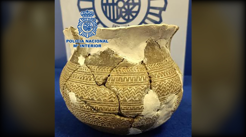 Agentes de la Policía Nacional de España recuperaron en la provincia de Cáceres unos 12 000 objetos arqueológicos de gran valor histórico. Foto: Policía Nacional de España / Europa Press