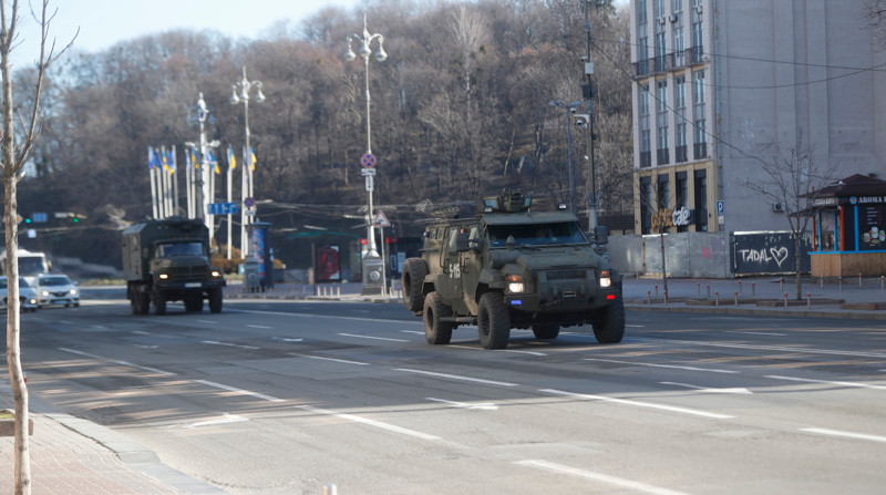 El Ministerio de Defensa de Rusia ordenó al Ejército iniciar una ofensiva en todas las direcciones tras acusar a Kiev de negarse a sentar en la mesa de negociaciones. Foto: EFE