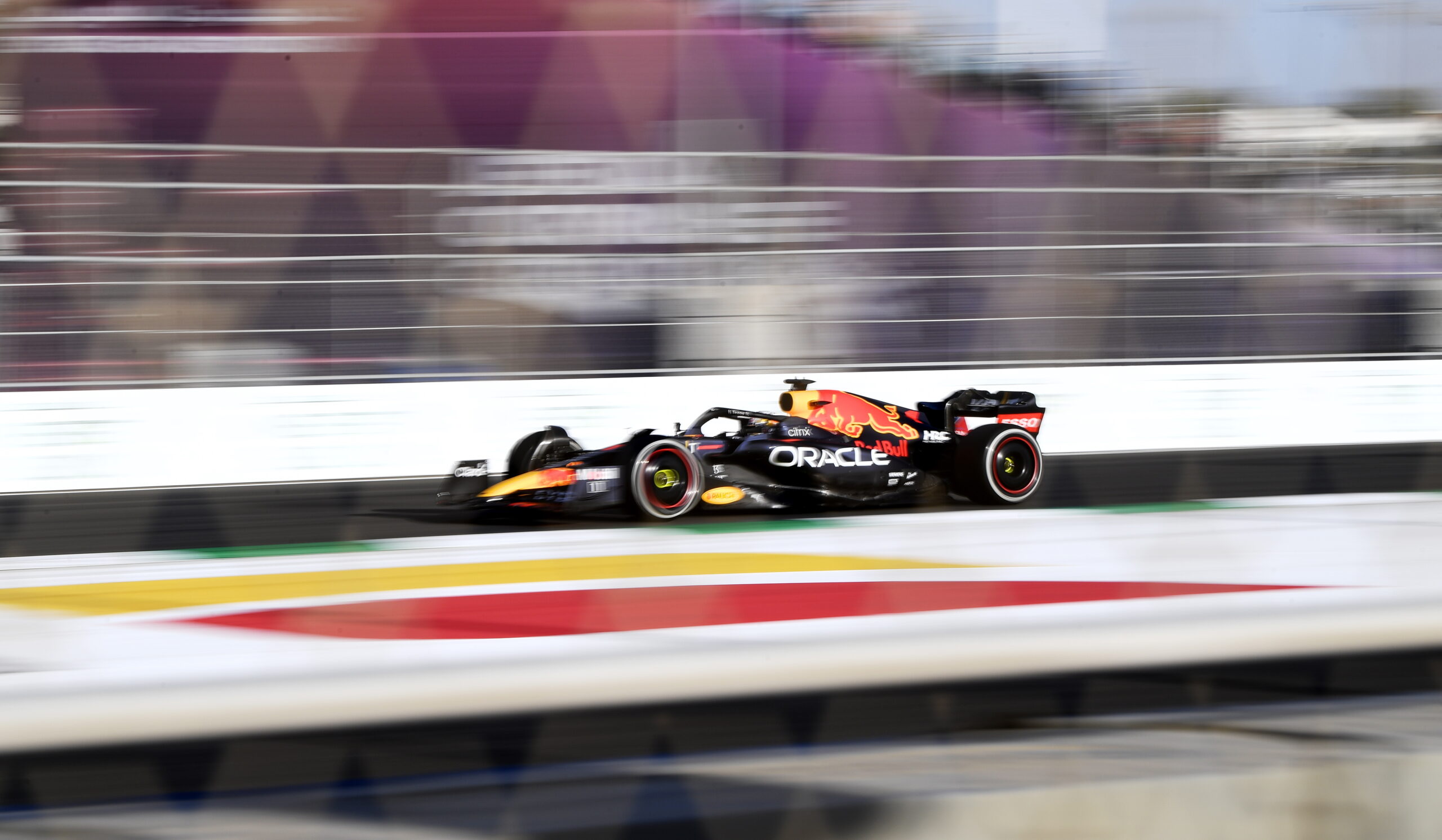 Max Verstappen se quedó con el Gran Premio de Arabia Saudita. Foto: EFE