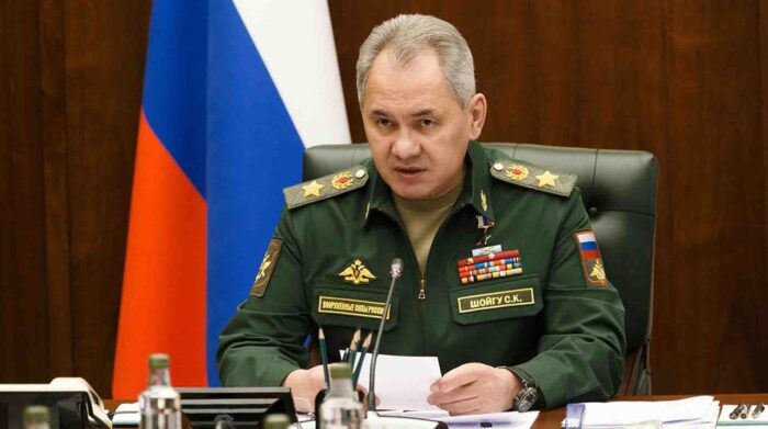 El ministro ruso de Defensa, Serguéi Shoigú, en una reunión el domingo en Moscú. EFE