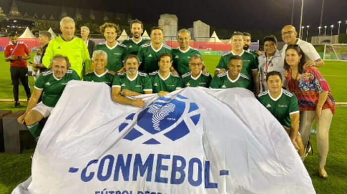 Este fue el equipo de Conmebol en los partidos de las leyendas en Catar. Foto: Twitter @anto_v25