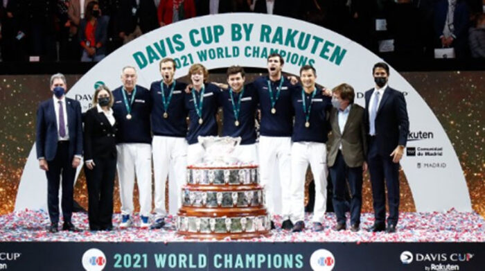 El equipo ruso de tenis quedó apartado de participar en la Copa Davis y la Billie Jean King Cup, que ganó en el 2021. Foto: Twitter @carrusel