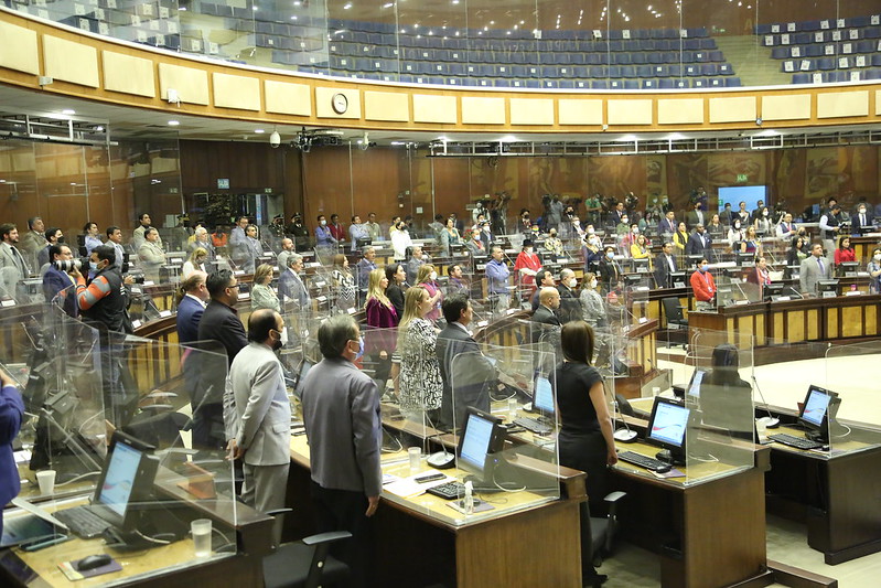 Solo el 38,69% de asambleístas son mujeres, se proponen reformas para cambiar esta realidad. Foto: Flickr Asamblea Nacional.