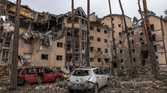 El Gobierno de Ucrania acusa a Rusia de crímenes de lesa humanidad por bombardear zonas residenciales donde habitan civiles. Foto: EFE