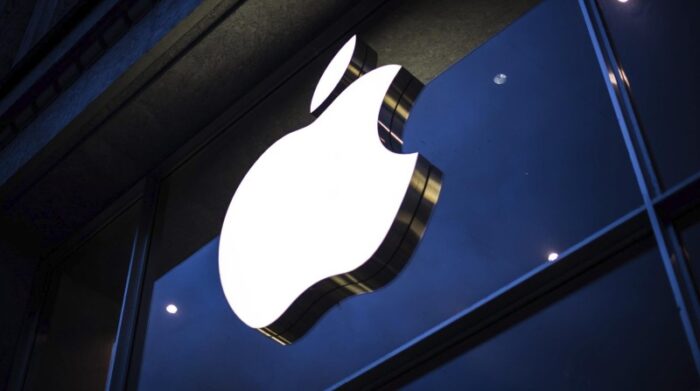 Apple dejó temporalmente de exportar sus productos más vendidos en Rusia como el iPhone o el iPad. Foto: Maja Hitij / EPA