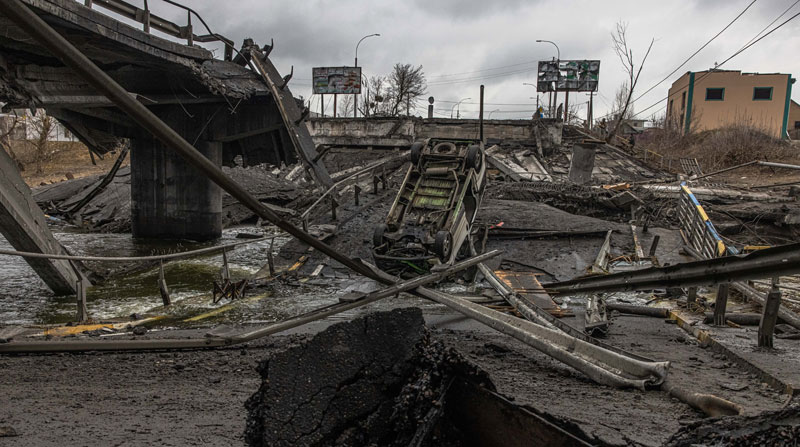 Los ataques de Rusia a Ucrania han dejado devastación en la capital y grandes ciudades ucranianas, que han causado la muerte de cientos de personas. Foto: EFE