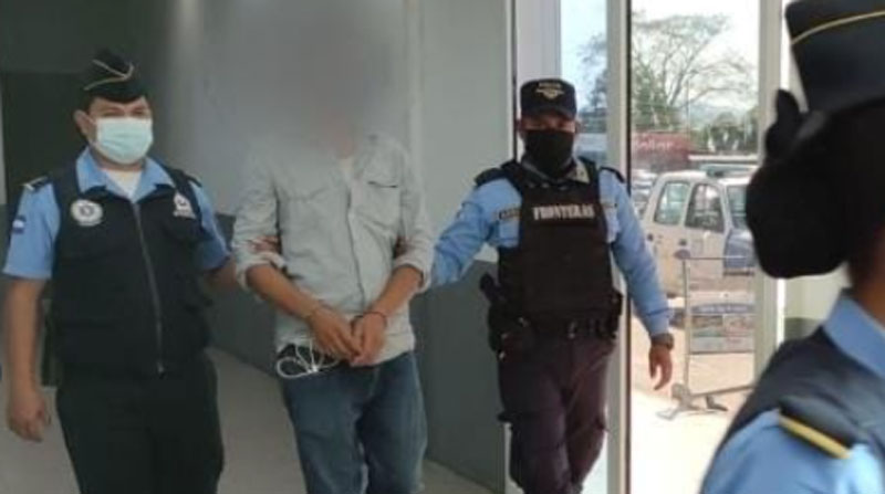 Imagen referencial. El joven de nacionalidad ecuatoriana fue detenido "en flagrancia", por el delito de violación, informaron las autoridades de Honduras. Foto: Twitter Policía de Honduras