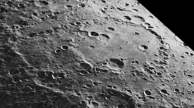 Imagen del cráter Hertzsprung tomada por el Lunar Orbiter 5. Foto: NASA