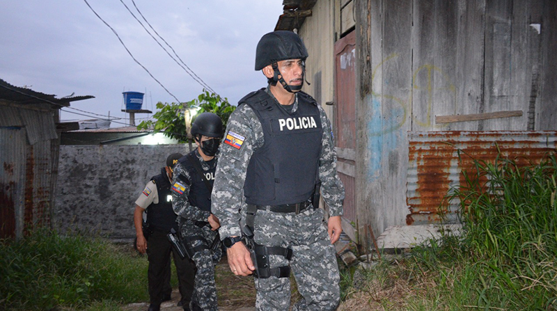 500 policías intervienen el cerro Las Cabras de Durán, zona roja de criminalidad y microtráfico en la provincia del Guayas. Foto: Cortesía Policía