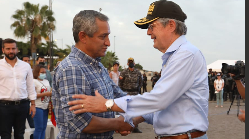 El presidente Guillermo Lasso respaldó la gestión del ministro del Interior ante amenazas de muerte. Foto: Twitter de Patricio Carrillo.