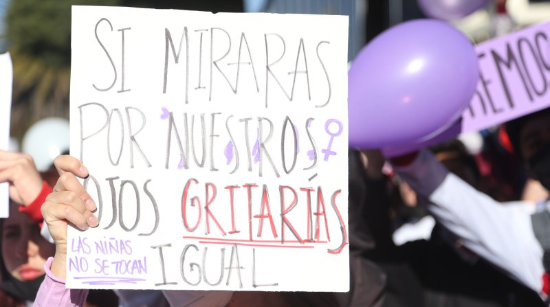Estudiantes marcharon en las calles de Quito por dos días consecutivos para pedir justicia por la violación de su compañera. Foto: Diego Pallero / EL COMERCIO.