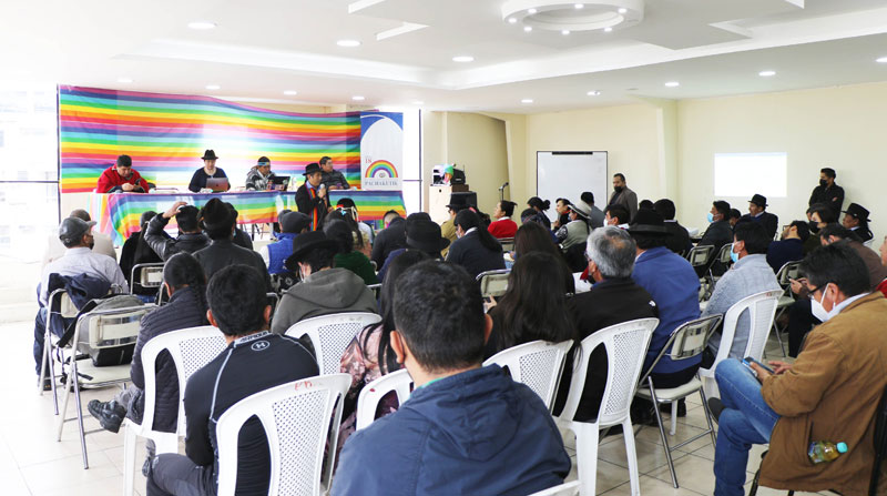 Salvador Quishpe fue uno de los asambleístas de Pachakutik que participó en el Consejo del movimiento indígena, donde se analizó la situación de Guadalupe Llori. Foto: Twitter Pachakutik