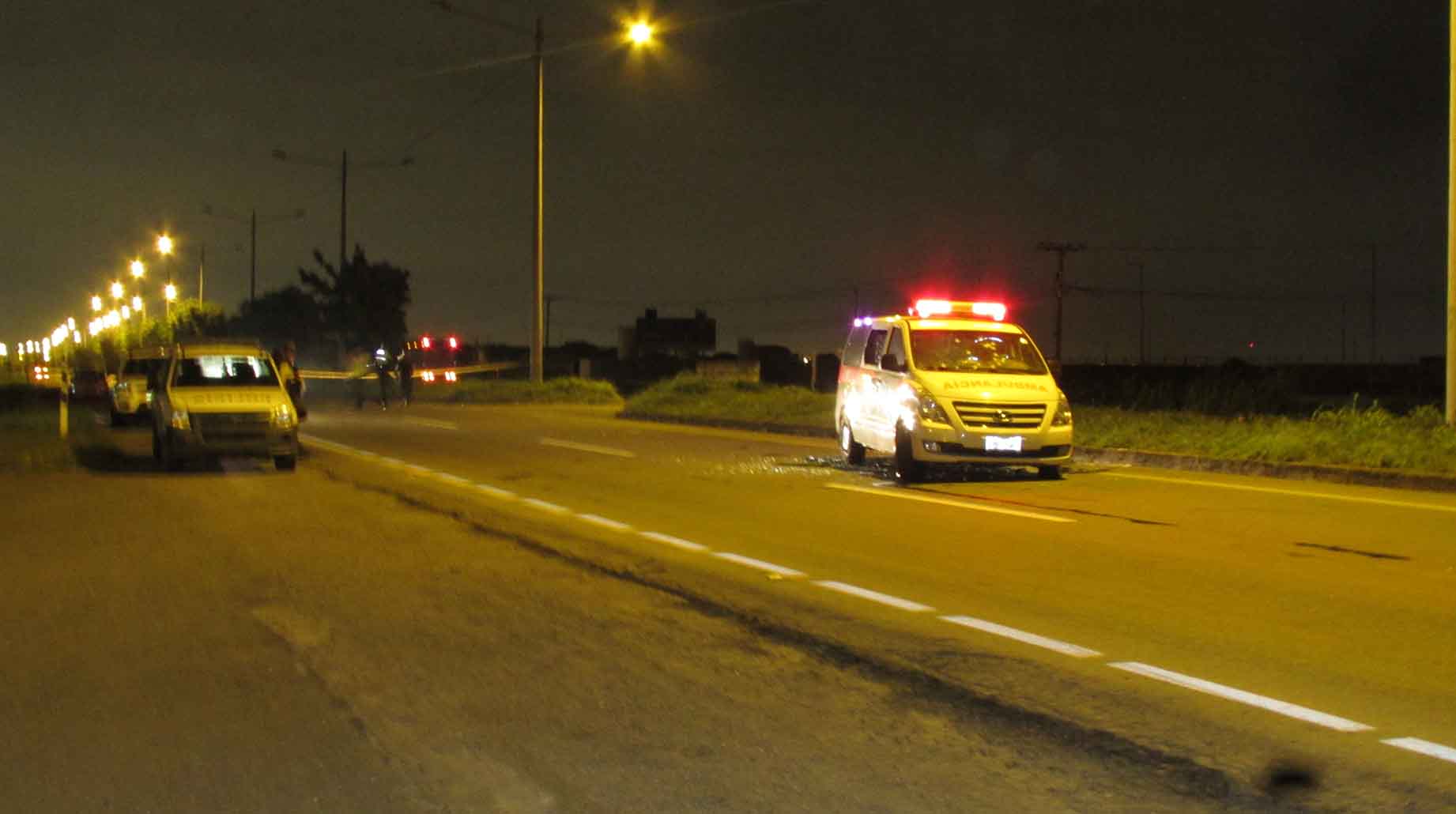El atentado contra la ambulancia ha motivado el rechazo general de organismos de socorro del país. Foto: EL COMERCIO