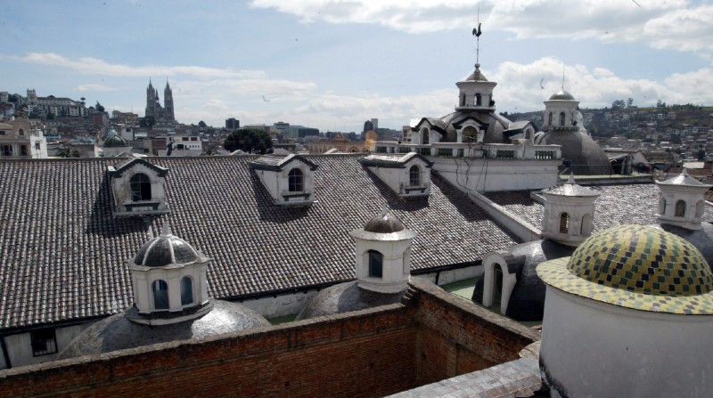 Cúpulas y techo de la Iglesia de la Catedral en el Centro Histórico de Quito. Foto: Archivo / El Comercio