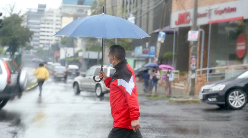 El Inamhi pronostica que las lluvias continuarán en Quito y todo el Ecuador, hasta el 22 de abril de 2022. Foto: Diego Pallero/ EL COMERCIO