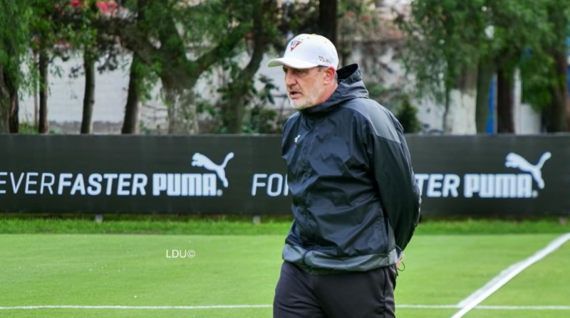 Pablo Marini renunció a su cargo de entrenador de Liga de Quito. Foto: Instagram ldu_oficial